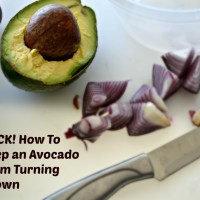 How To Stop an Avocado From Turning Brown Using an Onion