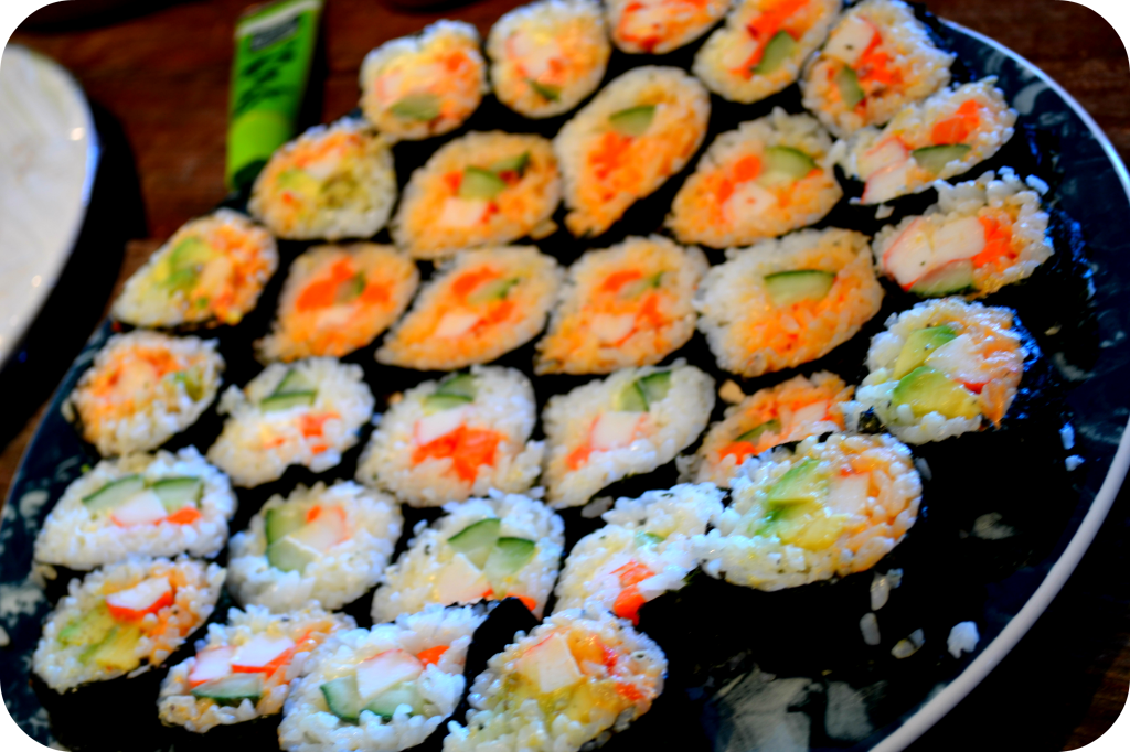 Crab and Avocado Sushi |skinnyover40.com 